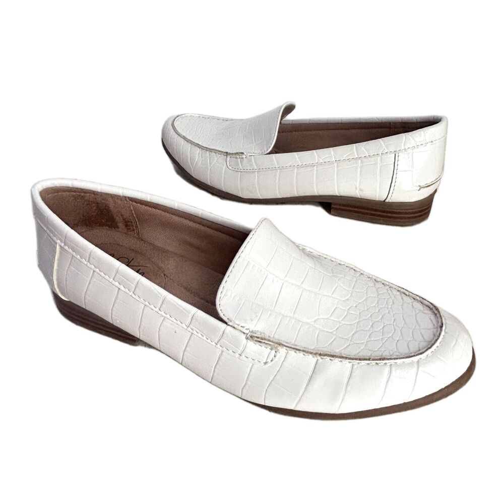 Life Stride Shoes 6.5 White Moc Croc Alligator Loafers Vegan Faux Leather Comfy